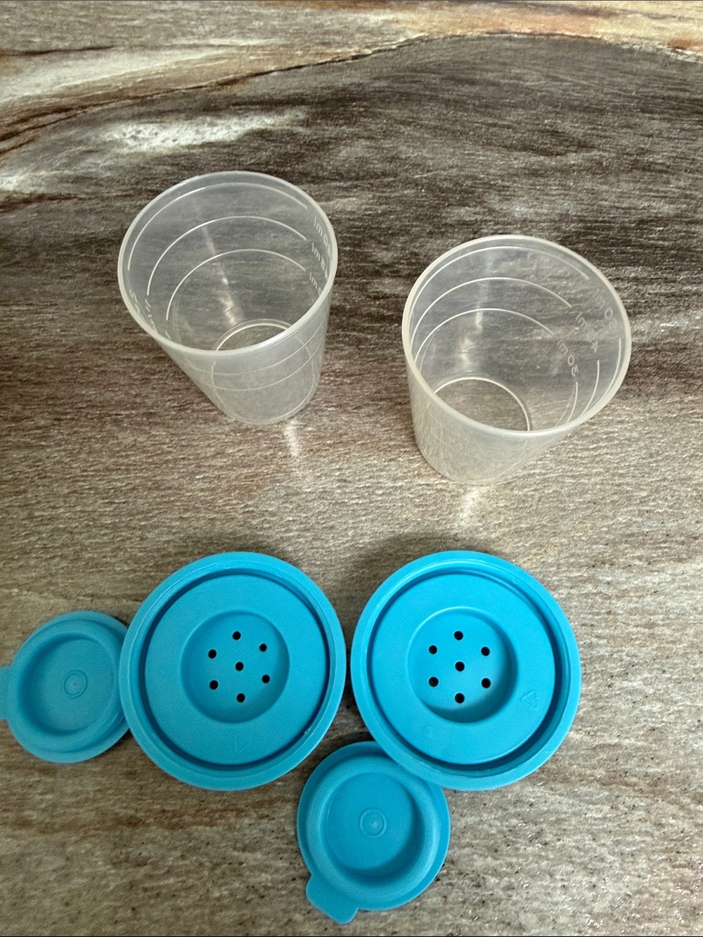 Tupperware Mini Shackers - Picture 3 of 4